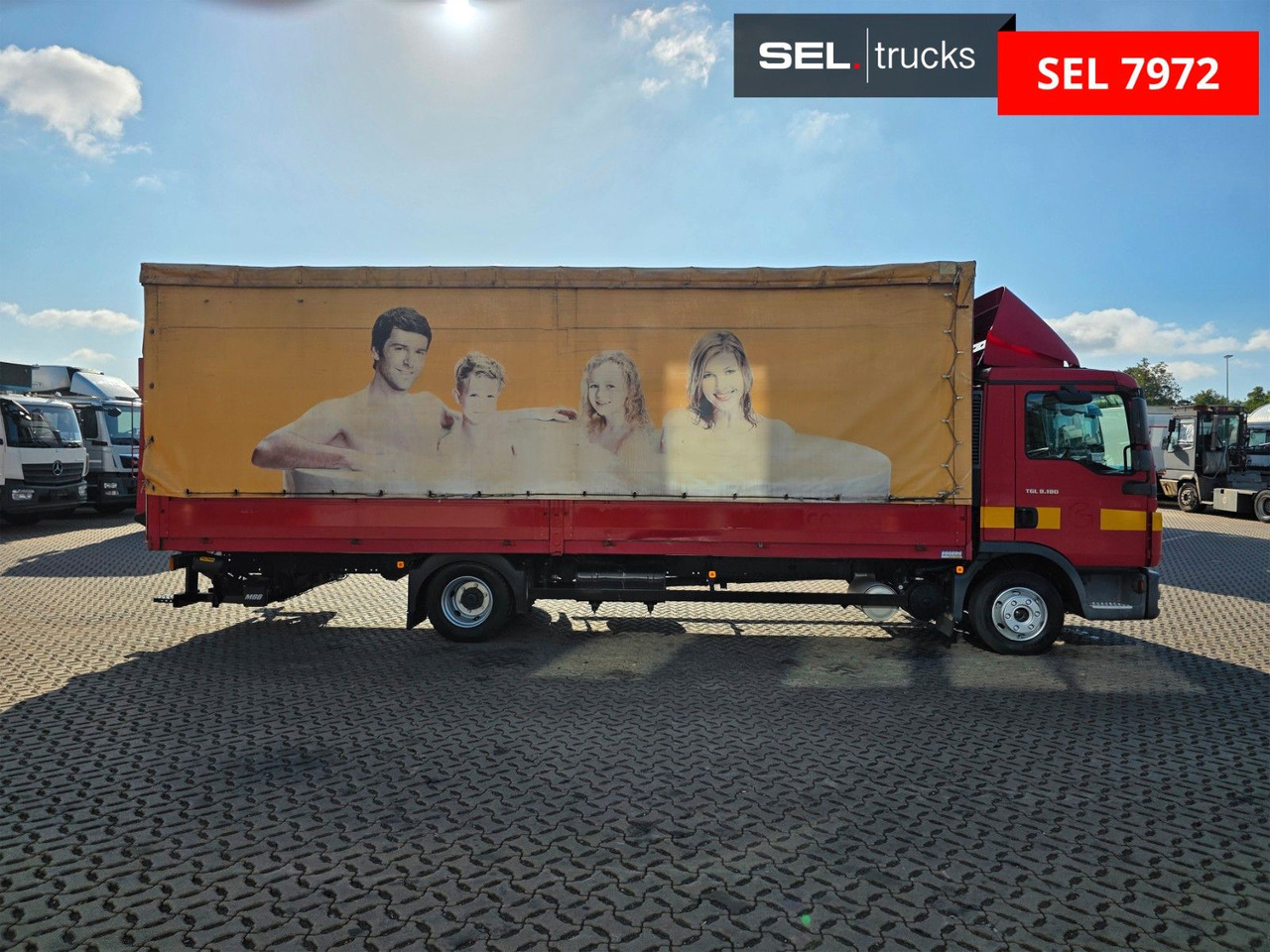 MAN TGL 8.180 4X2 BL / Ladebordwand / Rückfahrkamera - Брезентов бус: снимка 4 MAN TGL 8.180 4X2 BL / Ladebordwand / Rückfahrkamera - Брезентов бус: снимка 4