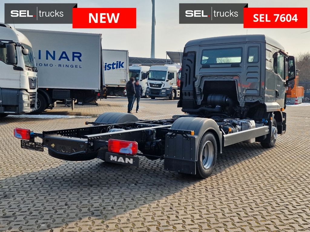 MAN TGL 8.250 4x2 BB / Nebenabtrieb/NEU/Euro 6E MAN TGL 8.250 4x2 BB / Nebenabtrieb/NEU/Euro 6E - Шаси кабина: снимка 5 MAN TGL 8.250 4x2 BB / Nebenabtrieb/NEU/Euro 6E MAN TGL 8.250 4x2 BB / Nebenabtrieb/NEU/Euro 6E - Шаси кабина: снимка 5