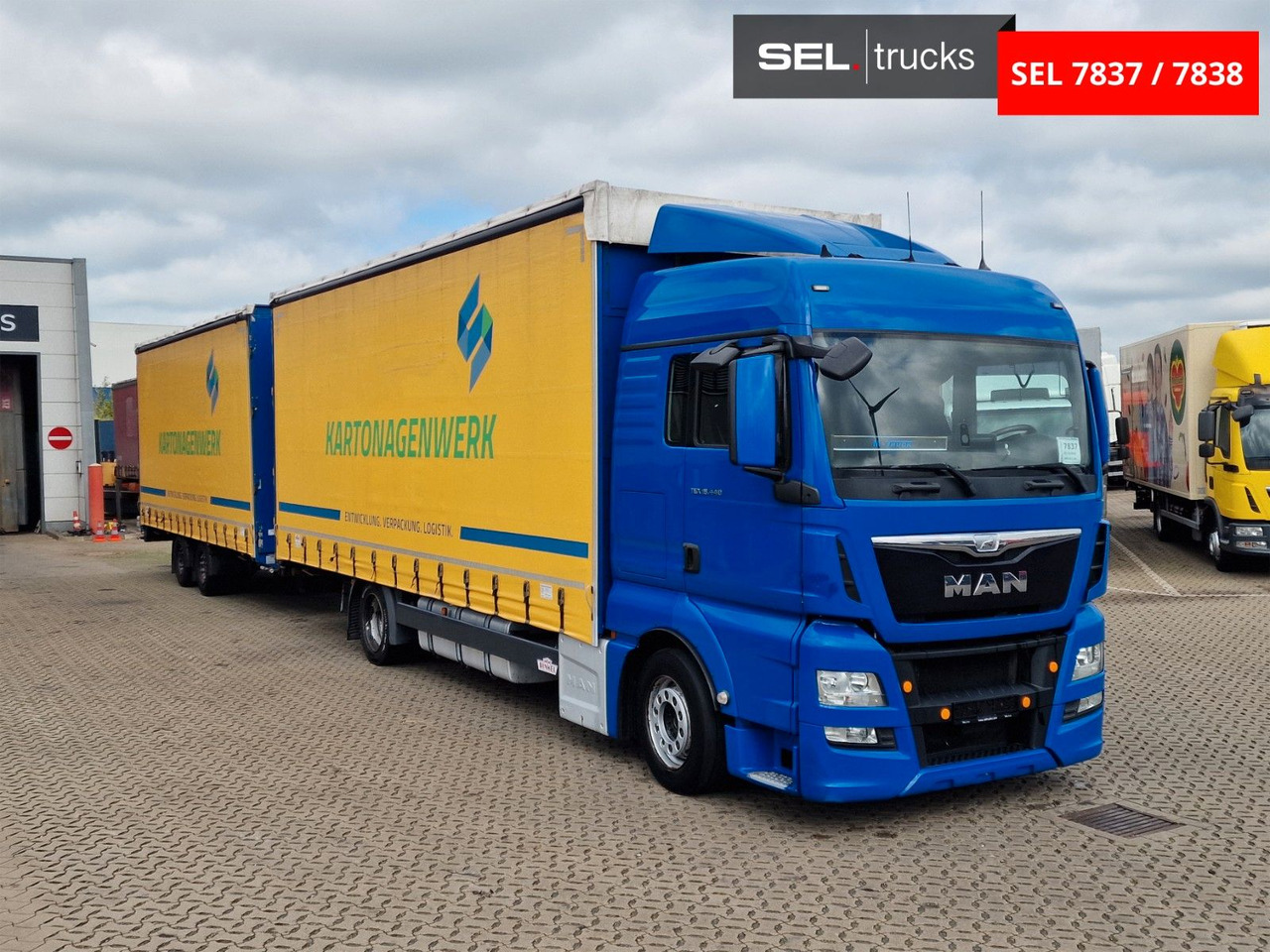 MAN TGX 18.440 4X2 LL-U/ Intarder /Hubdach/Durchlade - Камион с брезент: снимка 3 MAN TGX 18.440 4X2 LL-U/ Intarder /Hubdach/Durchlade - Камион с брезент: снимка 3