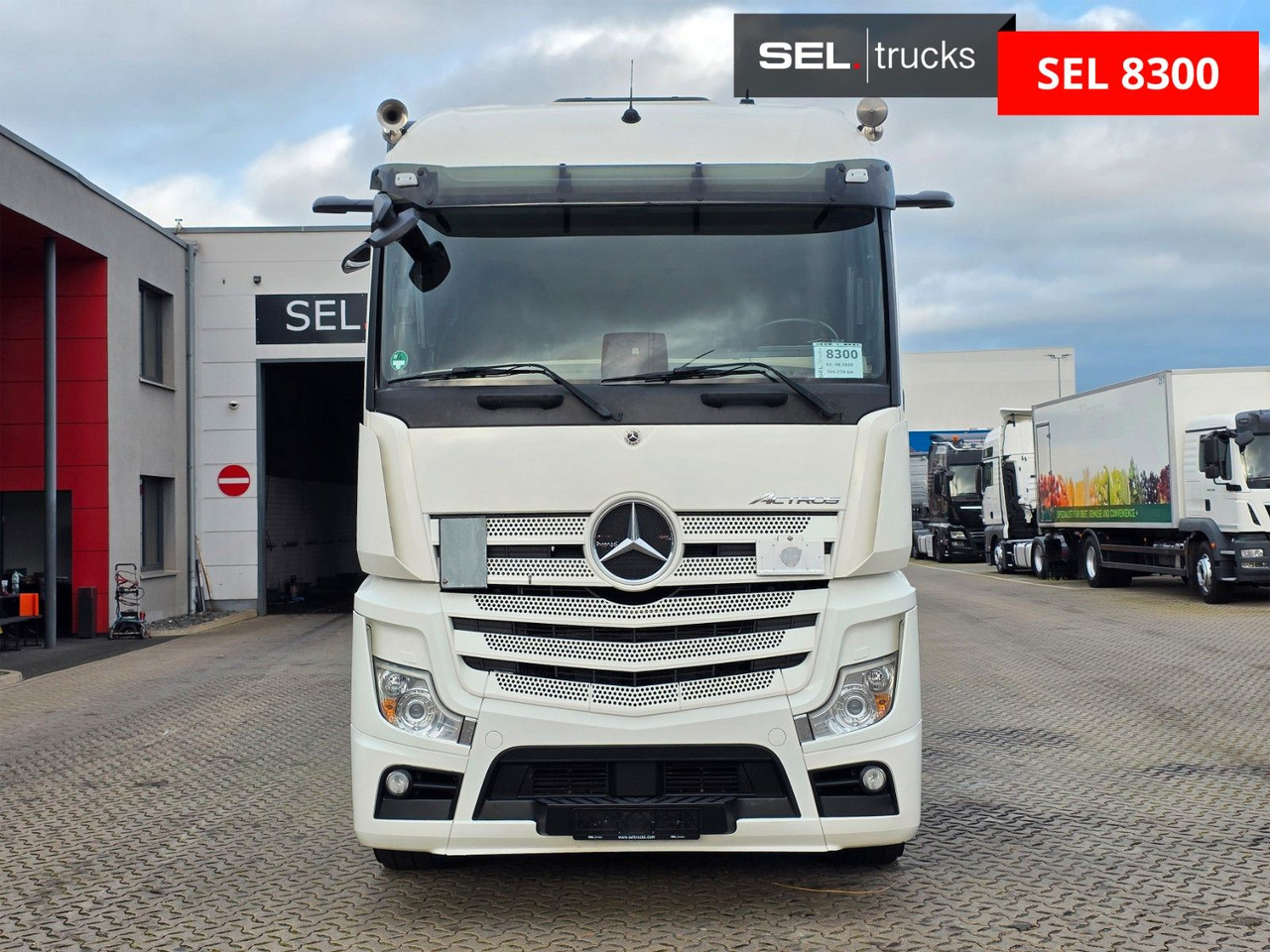Mercedes-Benz Actros 2545 /Retarder/2 Tanks/Xenon/Liftachse/6D - Контейнеровоз/ Сменна каросерия камион: снимка 2 Mercedes-Benz Actros 2545 /Retarder/2 Tanks/Xenon/Liftachse/6D - Контейнеровоз/ Сменна каросерия камион: снимка 2