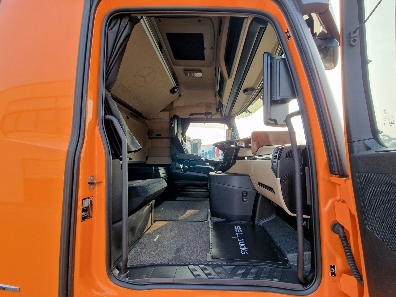 Камион с брезент Mercedes-Benz Actros 2548 / Retarder / Euro 6E / Aluklappen: снимка 17