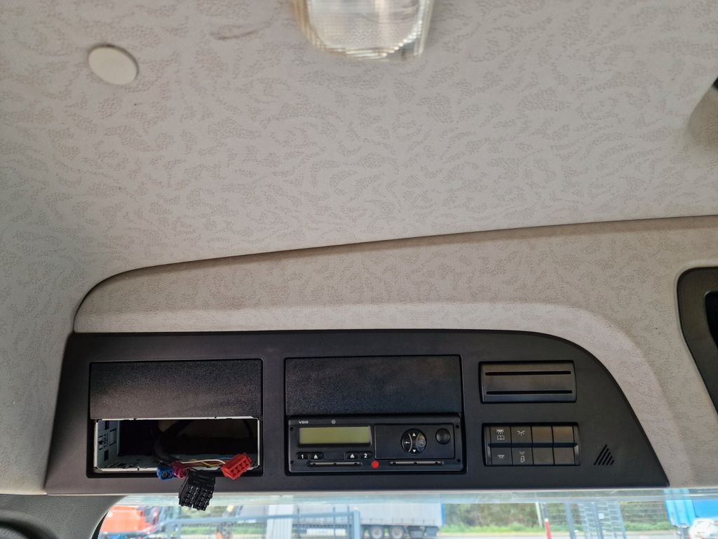 Камион с кран Mercedes-Benz Arocs 1830 / Atlas 105.2 - A2L / NEUE BATTERIEN Mercedes-Benz Arocs 1830 / Atlas 105.2 - A2L / NEUE BATTERIEN: снимка 23 Камион с кран Mercedes-Benz Arocs 1830 / Atlas 105.2 - A2L / NEUE BATTERIEN Mercedes-Benz Arocs 1830 / Atlas 105.2 - A2L / NEUE BATTERIEN: снимка 23