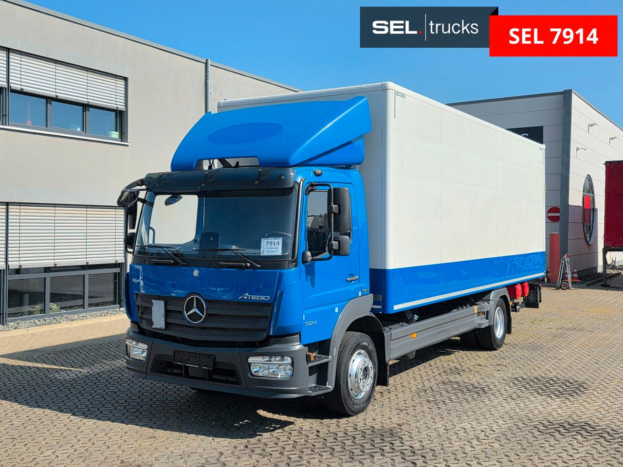 Mercedes-Benz Atego 1324 / Ladebordwand - Камион фургон: снимка 1 Mercedes-Benz Atego 1324 / Ladebordwand - Камион фургон: снимка 1