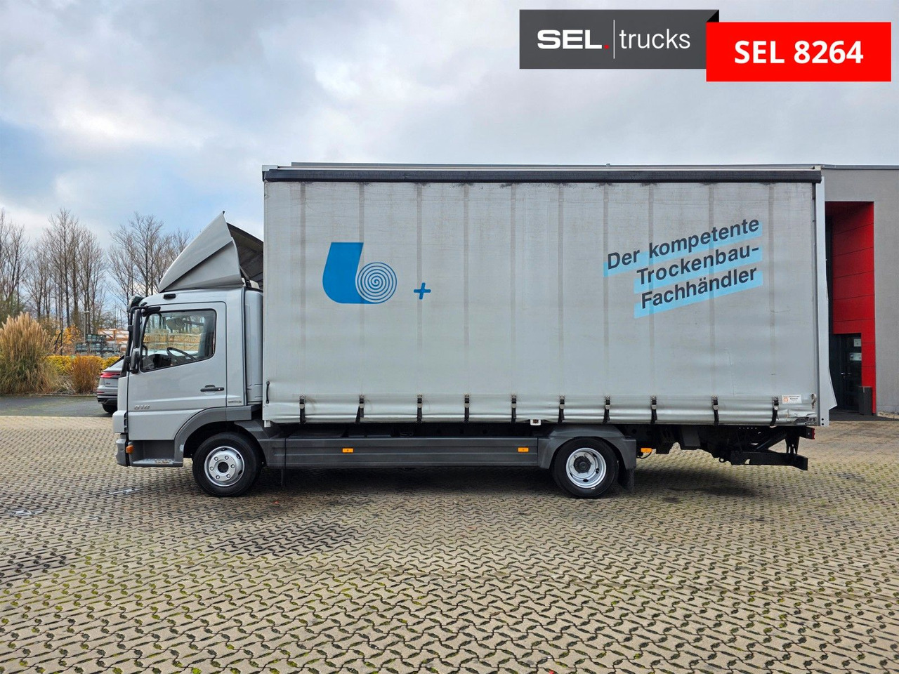 Брезентов бус Mercedes-Benz Atego 818 / Ladebordwand: снимка 8 Брезентов бус Mercedes-Benz Atego 818 / Ladebordwand: снимка 8