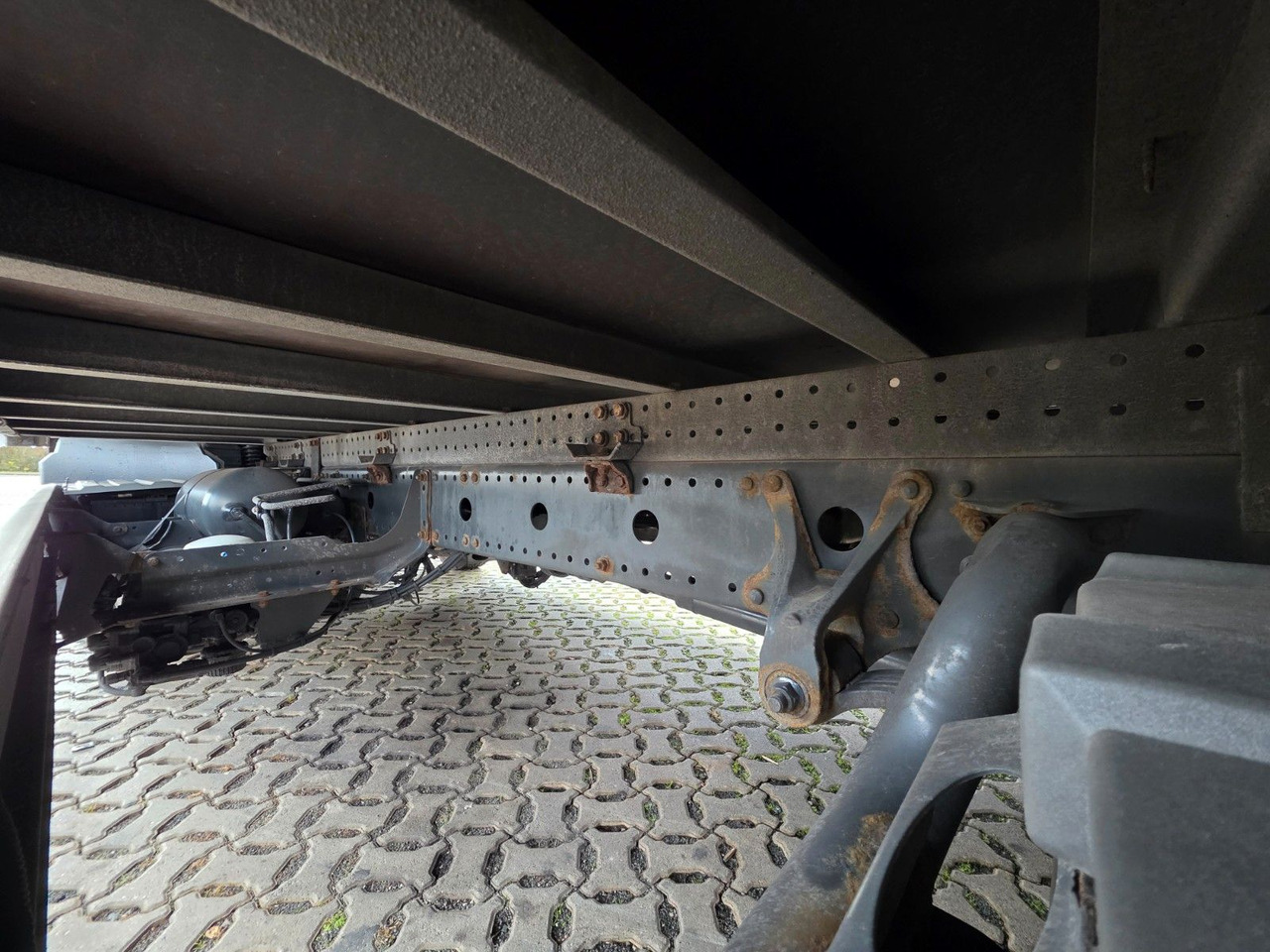 Брезентов бус Mercedes-Benz Atego 818 / Ladebordwand: снимка 18 Брезентов бус Mercedes-Benz Atego 818 / Ladebordwand: снимка 18