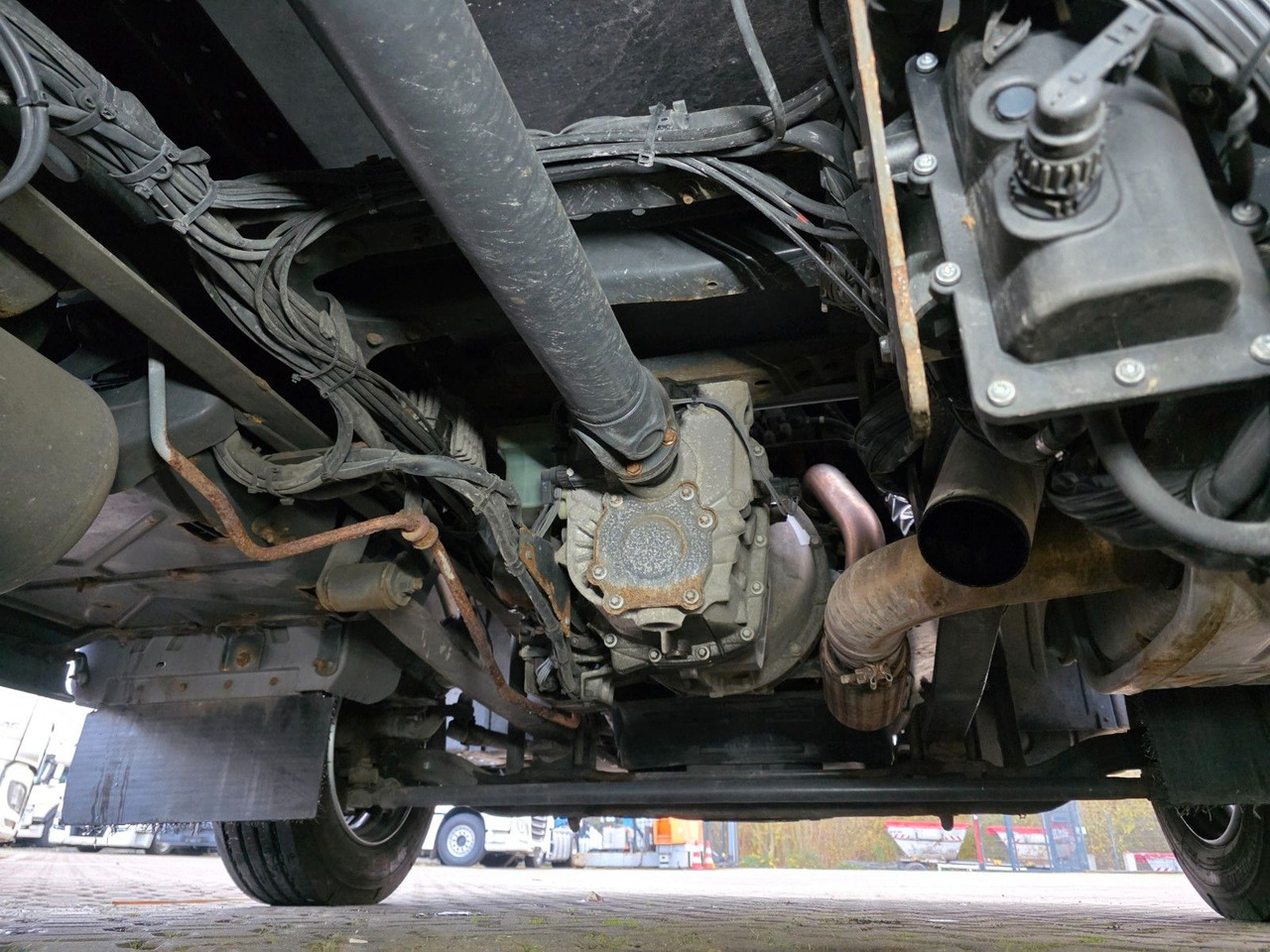 Брезентов бус Mercedes-Benz Atego 818 / Ladebordwand: снимка 24 Брезентов бус Mercedes-Benz Atego 818 / Ladebordwand: снимка 24