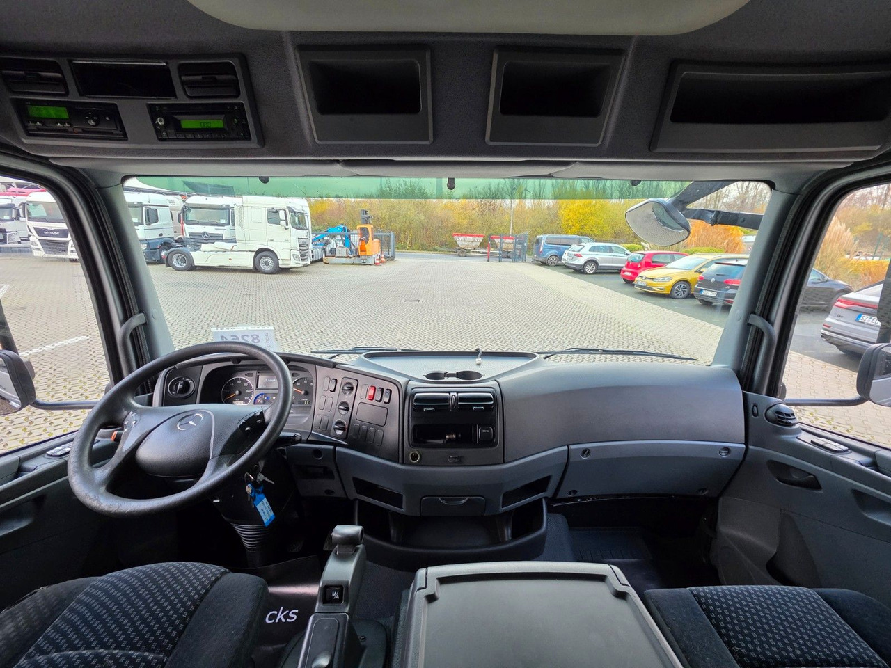 Брезентов бус Mercedes-Benz Atego 818 / Ladebordwand: снимка 34 Брезентов бус Mercedes-Benz Atego 818 / Ladebordwand: снимка 34