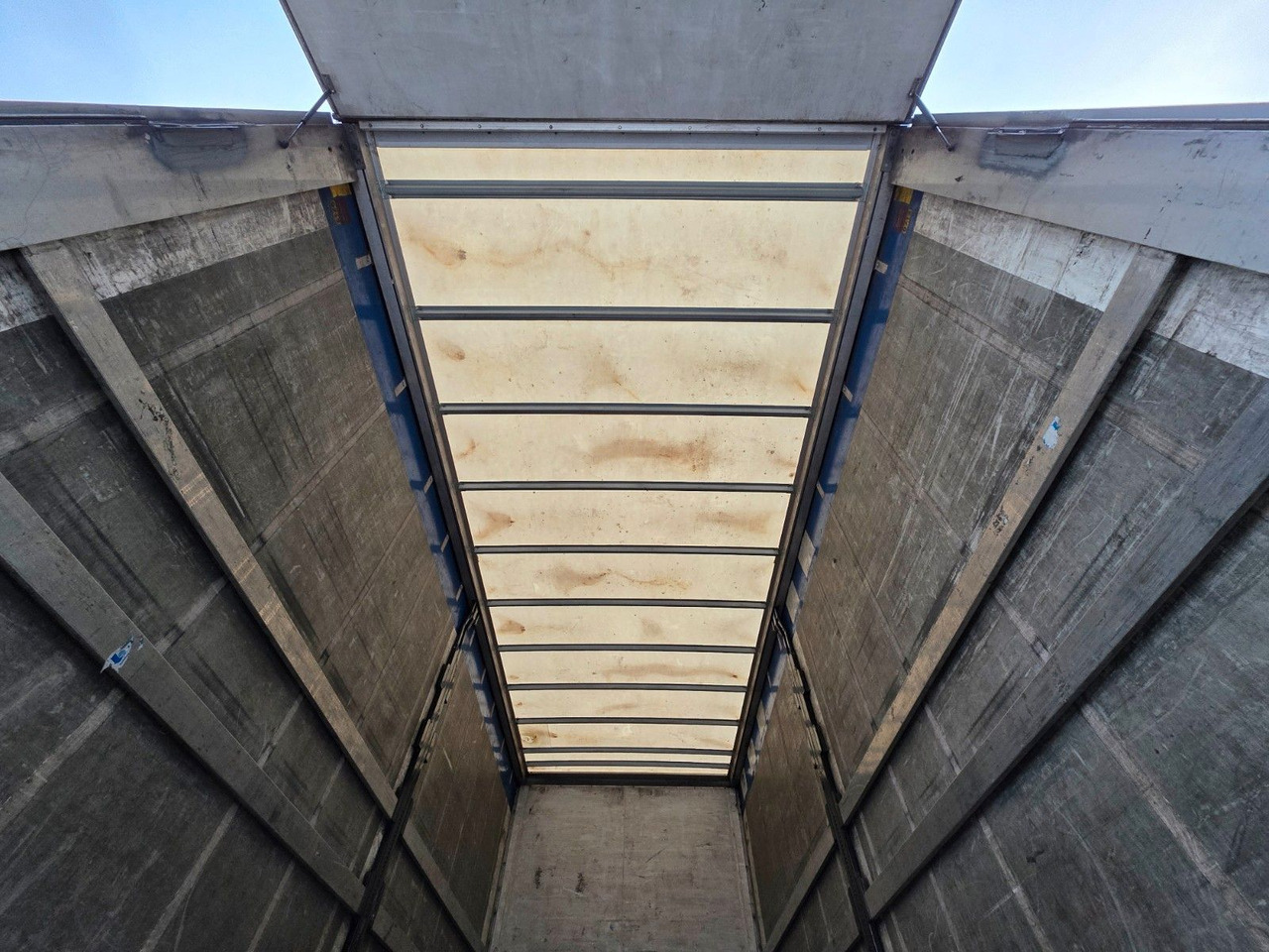 Брезентов бус Mercedes-Benz Atego 818 / Ladebordwand: снимка 11 Брезентов бус Mercedes-Benz Atego 818 / Ladebordwand: снимка 11