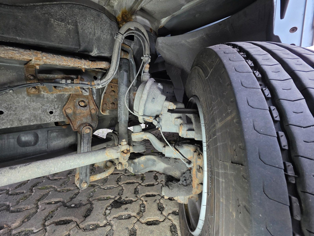 Брезентов бус Mercedes-Benz Atego 818 / Ladebordwand: снимка 42 Брезентов бус Mercedes-Benz Atego 818 / Ladebordwand: снимка 42