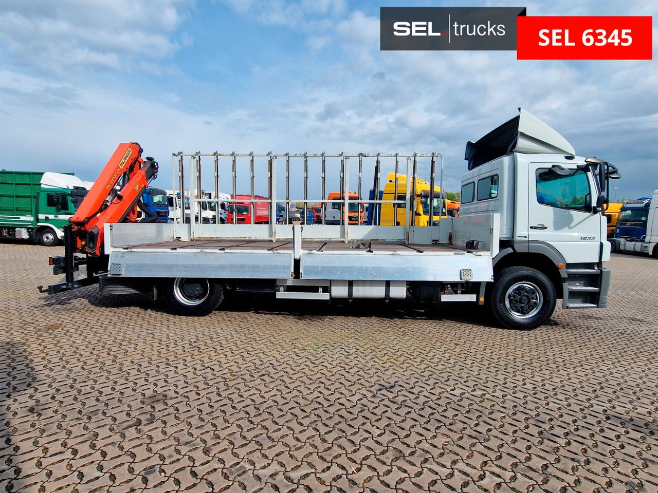 Mercedes-Benz Axor 1833L / Palfinger PK 12002-EH / GLAS - Камион с кран: снимка 4 Mercedes-Benz Axor 1833L / Palfinger PK 12002-EH / GLAS - Камион с кран: снимка 4