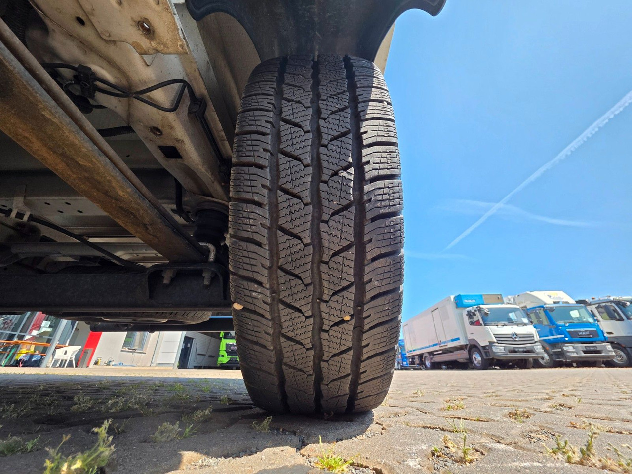 Лекотоварен автомобил фургон Peugeot Boxer / Ladebordwand / Klimaanlage /  3 Sitzen: снимка 29