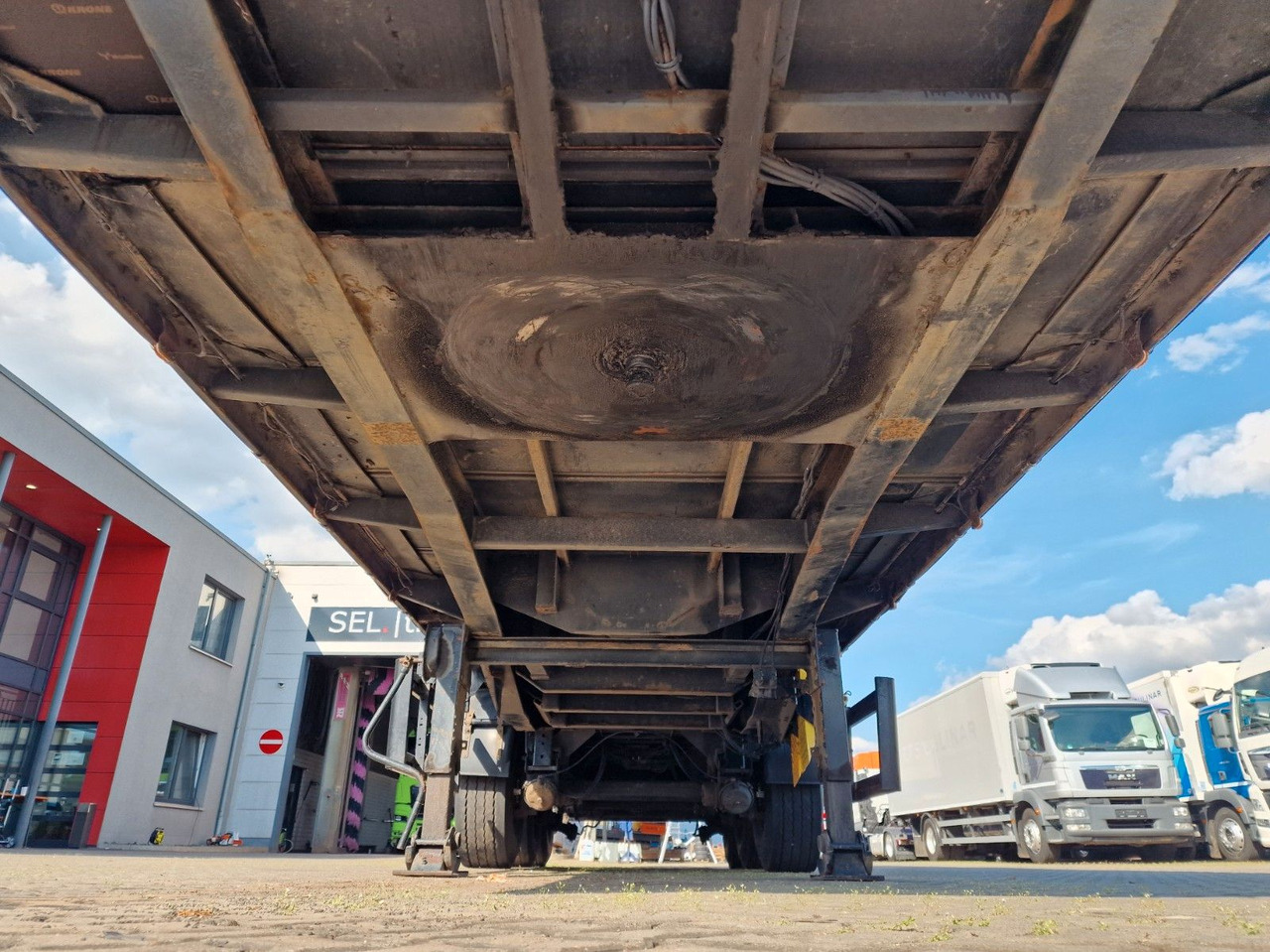 Брезентово полуремарке Schmidt Hagen SPC/39/E/10,5 / Coilmulde / Lenk-Liftachse: снимка 25 Брезентово полуремарке Schmidt Hagen SPC/39/E/10,5 / Coilmulde / Lenk-Liftachse: снимка 25