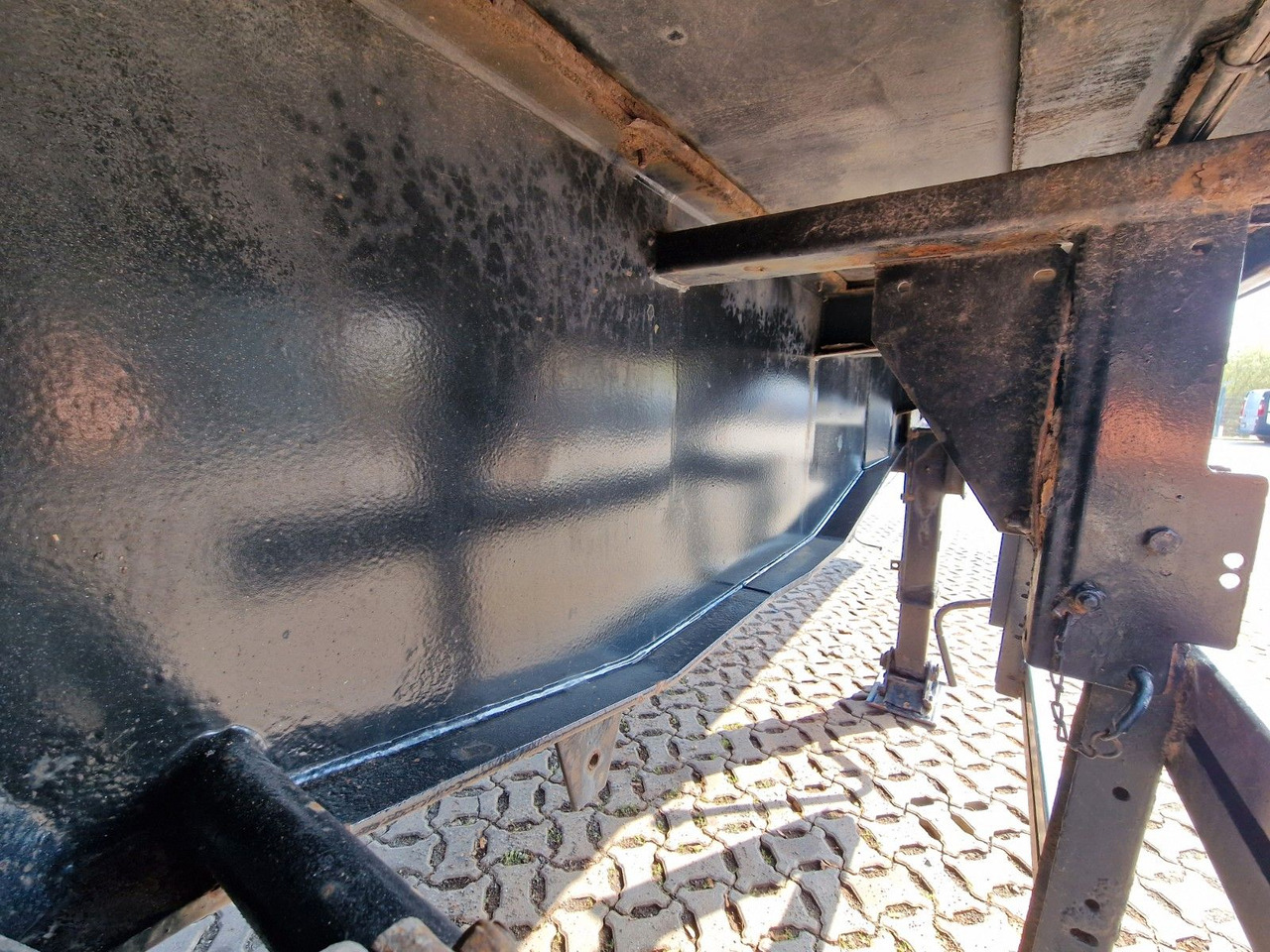 Брезентово полуремарке Schmidt Hagen SPC/39/E/10,5 / Coilmulde / Lenk-Liftachse: снимка 22 Брезентово полуремарке Schmidt Hagen SPC/39/E/10,5 / Coilmulde / Lenk-Liftachse: снимка 22