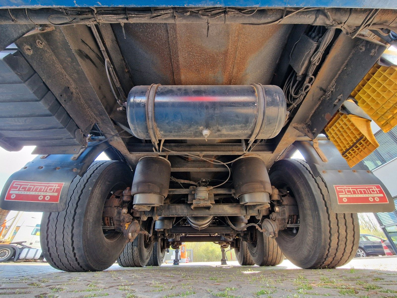 Брезентово полуремарке Schmidt Hagen SPC/39/E/10,5 / Coilmulde / Lenk-Liftachse: снимка 27 Брезентово полуремарке Schmidt Hagen SPC/39/E/10,5 / Coilmulde / Lenk-Liftachse: снимка 27