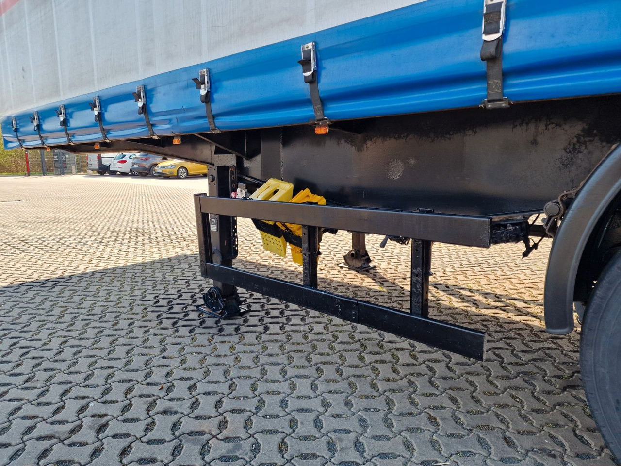 Брезентово полуремарке Schmidt Hagen SPC/39/E/10,5 / Coilmulde / Lenk-Liftachse: снимка 19 Брезентово полуремарке Schmidt Hagen SPC/39/E/10,5 / Coilmulde / Lenk-Liftachse: снимка 19