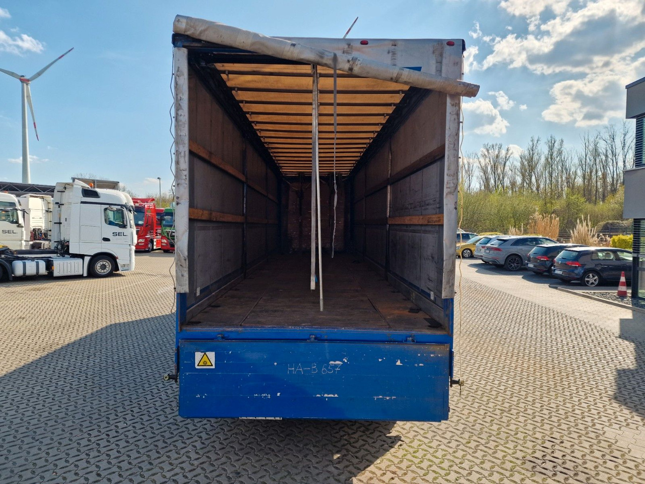 Брезентово полуремарке Schmidt Hagen SPC/39/E/10,5 / Coilmulde / Lenk-Liftachse: снимка 9 Брезентово полуремарке Schmidt Hagen SPC/39/E/10,5 / Coilmulde / Lenk-Liftachse: снимка 9