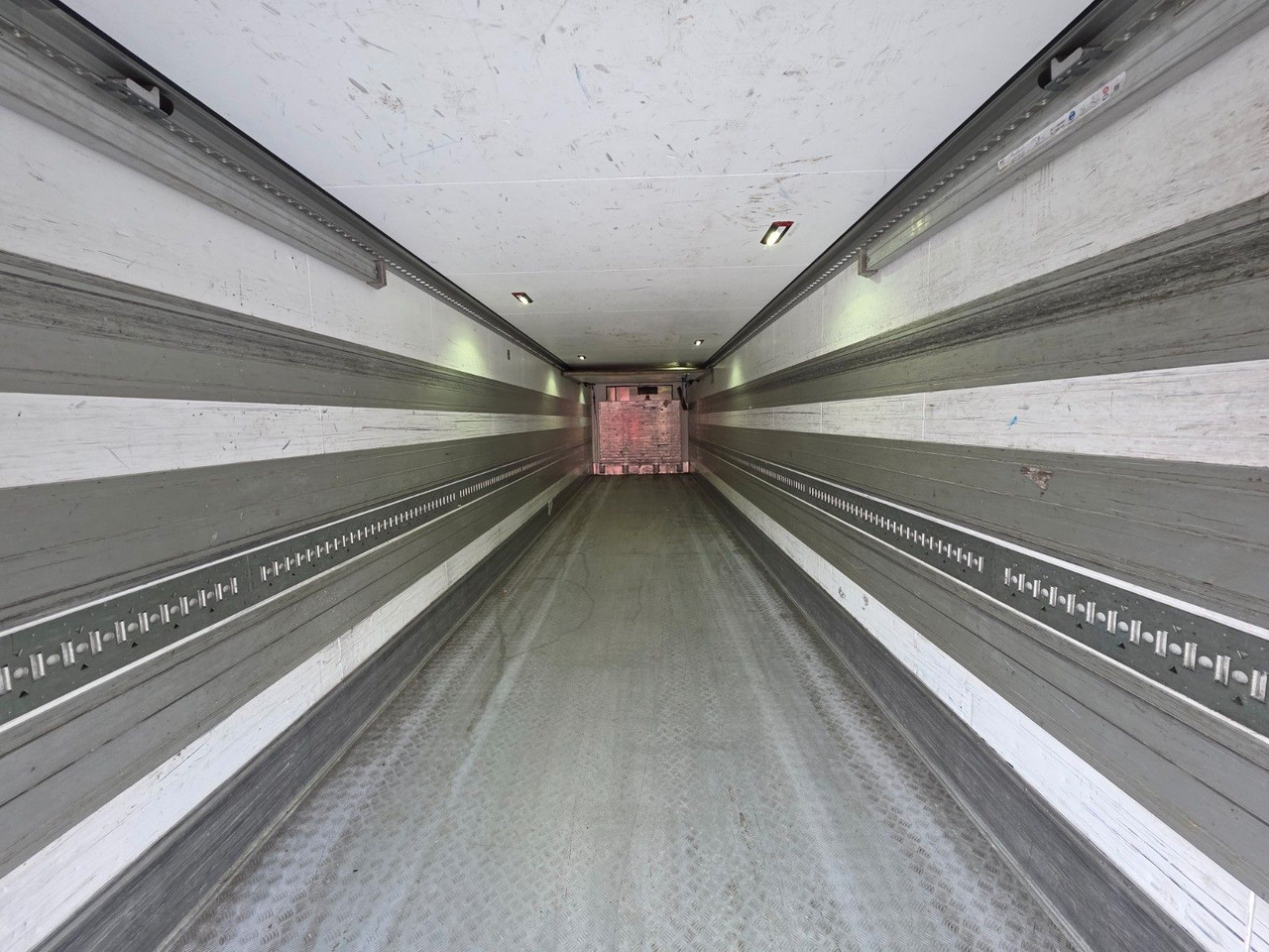 Рефрижератор полуремарке Schmitz Cargobull SKO 20/LZG 13.45 FP45 COOL / Thermo King SLX 100: снимка 10