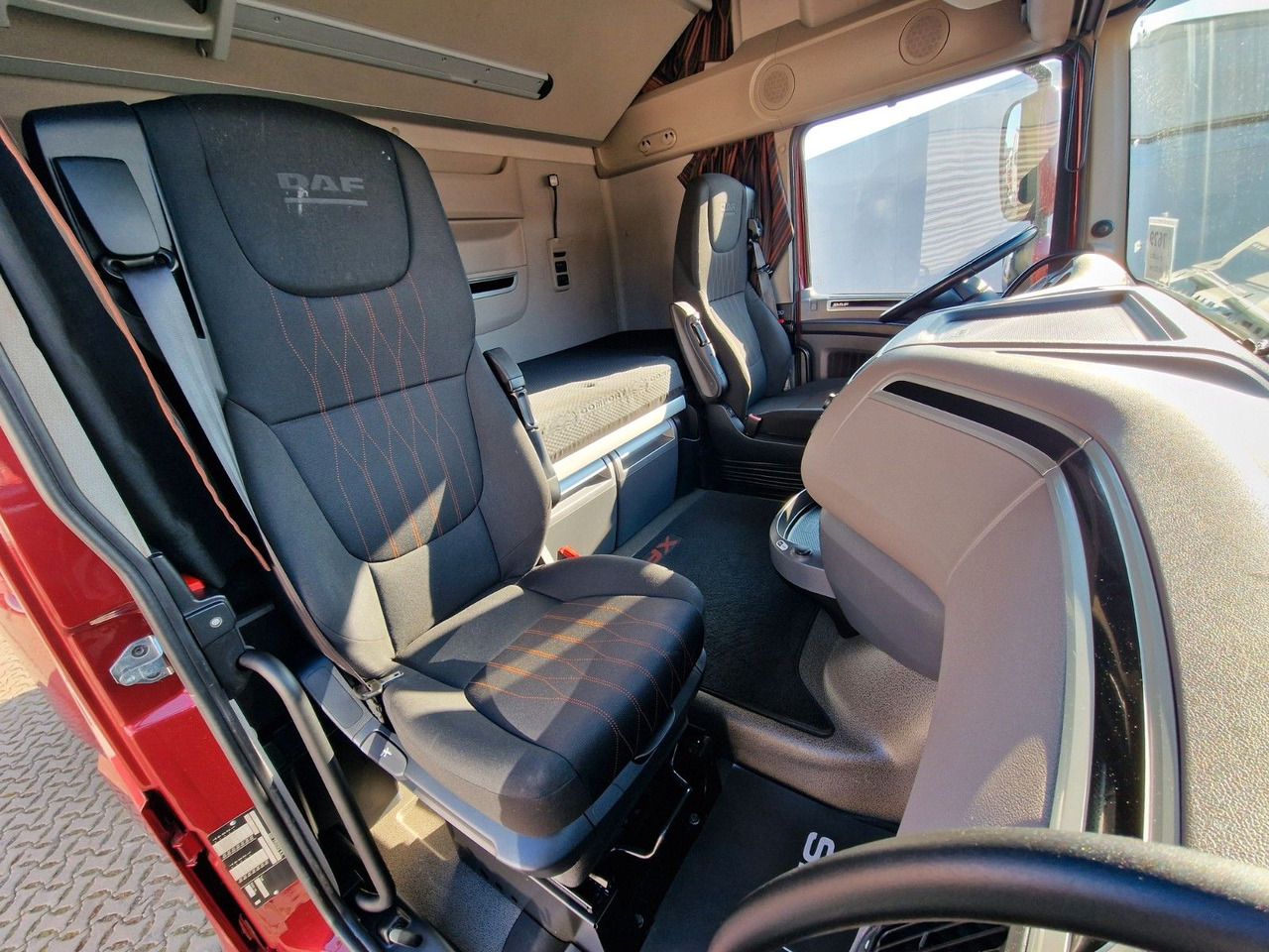 Влекач DAF XF 480 FT / ZF Intarder / Euro 6D: снимка 19