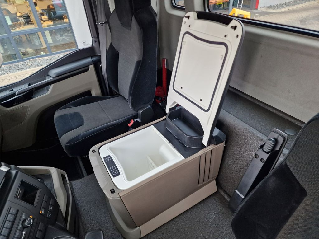 Влекач MAN TGS 26.510 6x2/4 BL SA / ZF Intarder / Lenkachse MAN TGS 26.510 6x2/4 BL SA / ZF Intarder / Lenkachse: снимка 20 Влекач MAN TGS 26.510 6x2/4 BL SA / ZF Intarder / Lenkachse MAN TGS 26.510 6x2/4 BL SA / ZF Intarder / Lenkachse: снимка 20