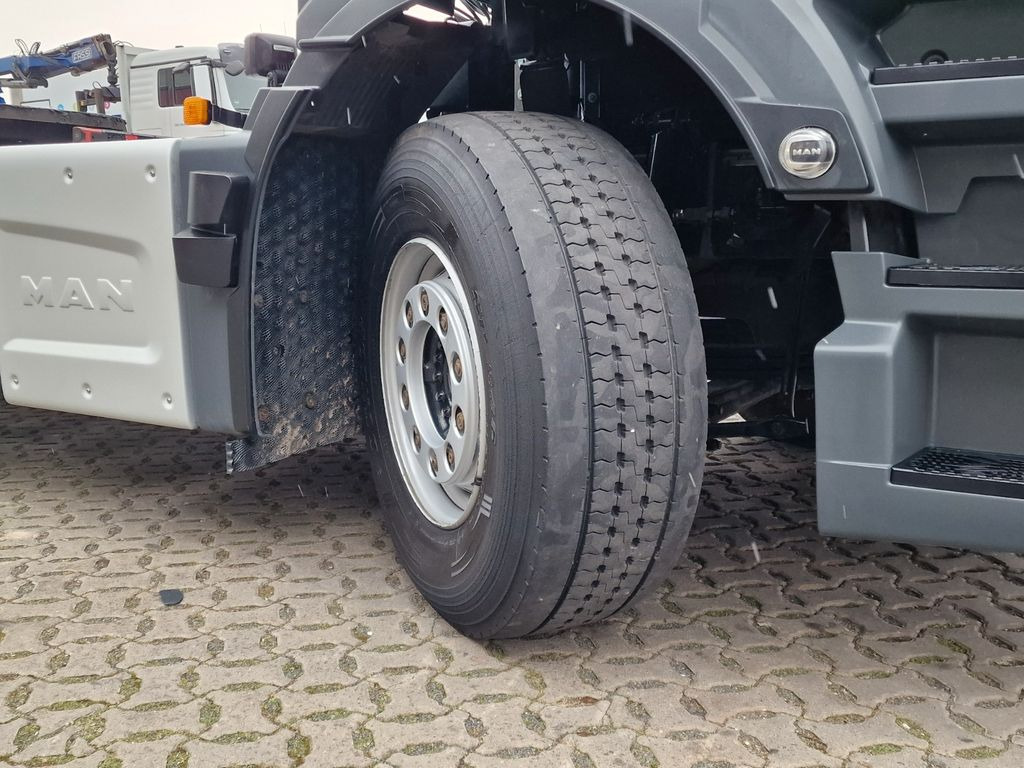 Влекач MAN TGS 26.510 6x2/4 BL SA / ZF Intarder / Lenkachse MAN TGS 26.510 6x2/4 BL SA / ZF Intarder / Lenkachse: снимка 25 Влекач MAN TGS 26.510 6x2/4 BL SA / ZF Intarder / Lenkachse MAN TGS 26.510 6x2/4 BL SA / ZF Intarder / Lenkachse: снимка 25