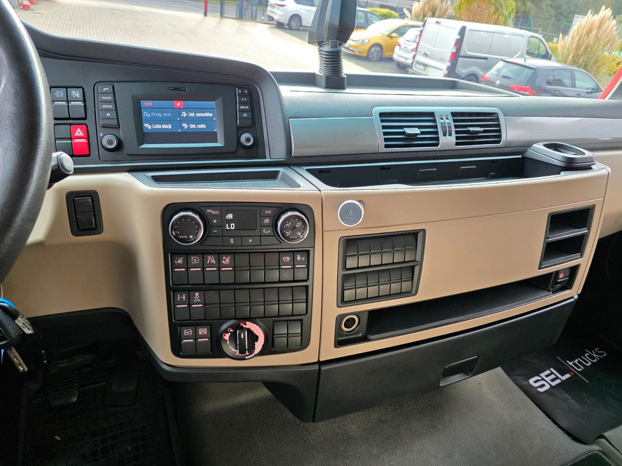 Влекач MAN TGX 18.460 4X2 BLS / Retarder / ADR AT: снимка 41 Влекач MAN TGX 18.460 4X2 BLS / Retarder / ADR AT: снимка 41