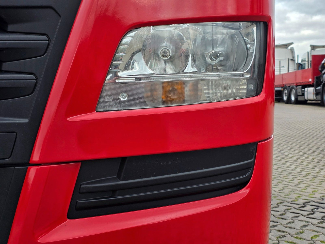 Влекач MAN TGX 18.460 4X2 BLS / Retarder / ADR AT: снимка 24 Влекач MAN TGX 18.460 4X2 BLS / Retarder / ADR AT: снимка 24