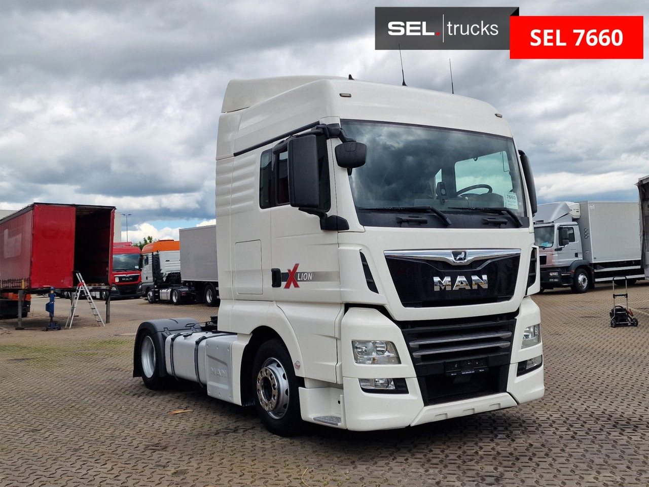 MAN TGX 18.460 4X2 LLS-U / Retarder / 2 Tanks - Влекач: снимка 3 MAN TGX 18.460 4X2 LLS-U / Retarder / 2 Tanks - Влекач: снимка 3