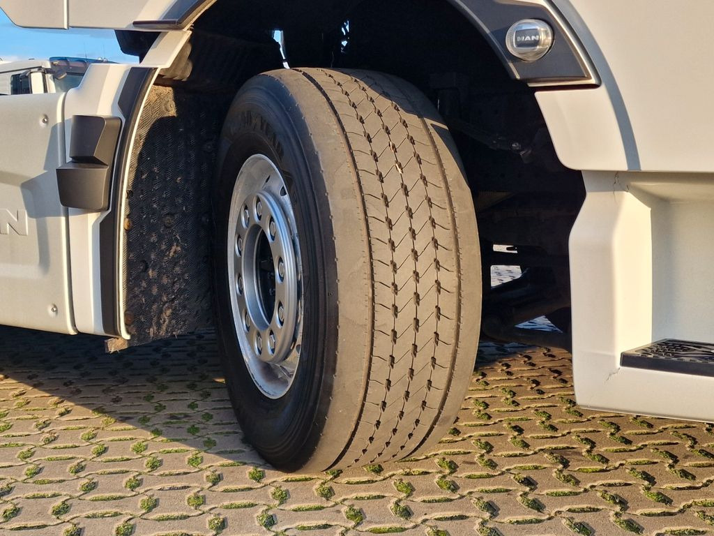 Влекач MAN TGX 18.510 4X2 BL SA / Retarder / Navi: снимка 26