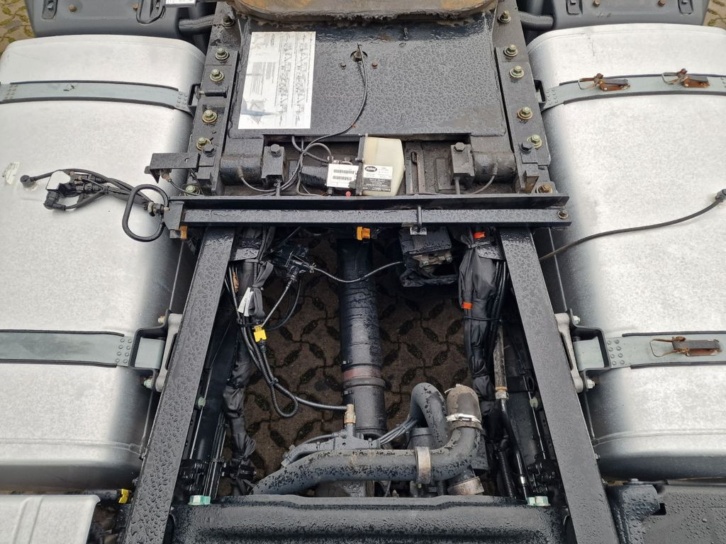 Влекач MAN TGX 18.510 4x2 LL SA / Retarder / Hubkupplung: снимка 11