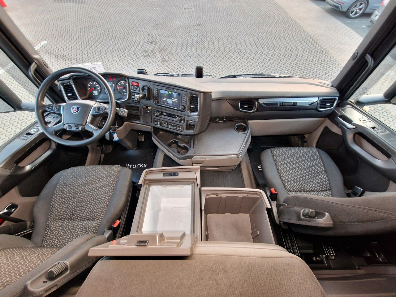Влекач Scania R450 A4x2EB / Retarder / Standklima / Euro 6D: снимка 22