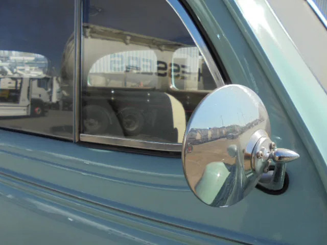 Седан Chevrolet Master Master De Luxe: снимка 16