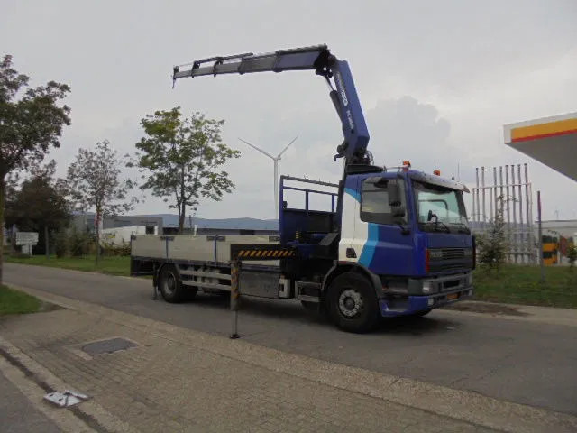 DAF 75.270 4X2 NL TRUCK - Камион с кран: снимка 3 DAF 75.270 4X2 NL TRUCK - Камион с кран: снимка 3