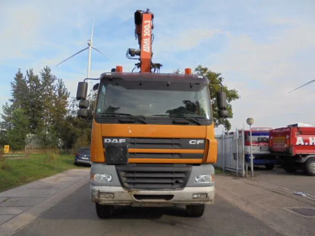 DAF 85.360 8X4 - Камион с кабелна система, Камион с кран: снимка 2 DAF 85.360 8X4 - Камион с кабелна система, Камион с кран: снимка 2