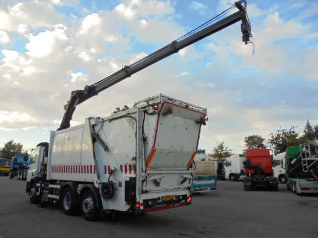 DAF CF 75.250 6X2 - Боклукчийска кола: снимка 5 DAF CF 75.250 6X2 - Боклукчийска кола: снимка 5