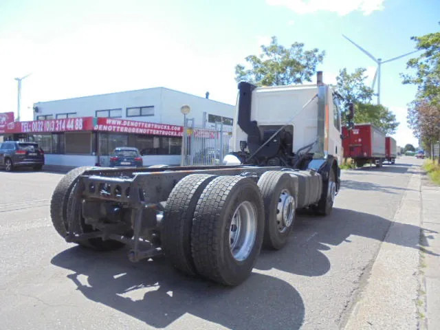 DAF CF 75.250 FAG 250 6X2 - Камион фургон: снимка 4 DAF CF 75.250 FAG 250 6X2 - Камион фургон: снимка 4