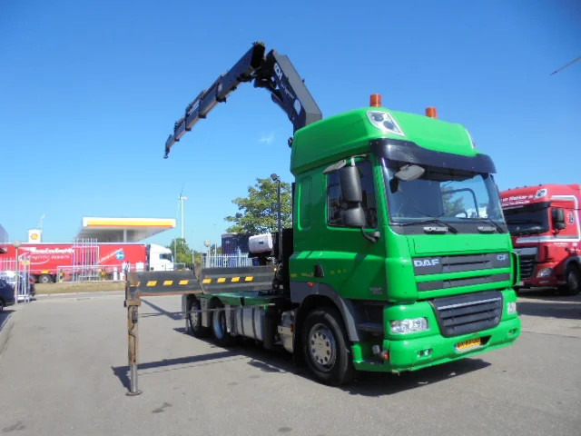 DAF CF 85.360 FTN 6X2 - Камион с кран: снимка 3 DAF CF 85.360 FTN 6X2 - Камион с кран: снимка 3