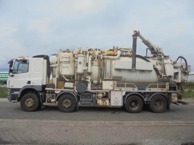 DAF CF 85.410 8X4 BLADGEVEERD - Каналопочистваща машина: снимка 2 DAF CF 85.410 8X4 BLADGEVEERD - Каналопочистваща машина: снимка 2