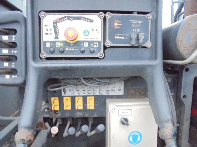 Камион с кран DAF CF 85 6X2 GESTUURDE AS: снимка 13