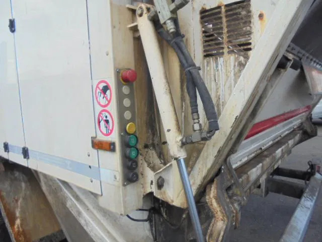 Боклукчийска кола DAF FAN CF75-250 6X2: снимка 11