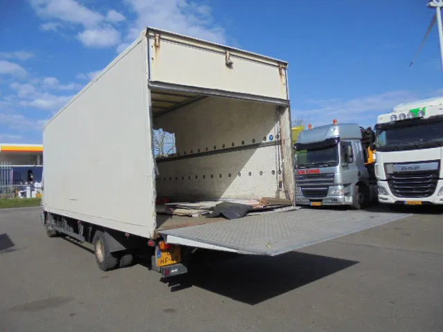 DAF LF 220 - Камион фургон: снимка 4 DAF LF 220 - Камион фургон: снимка 4