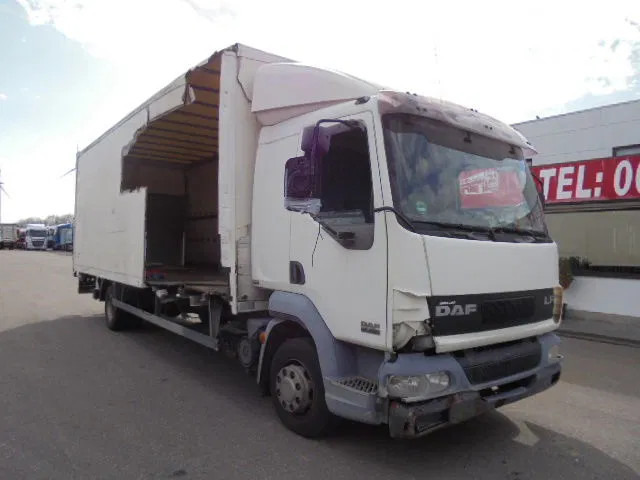 DAF LF 220 - Камион фургон: снимка 3 DAF LF 220 - Камион фургон: снимка 3