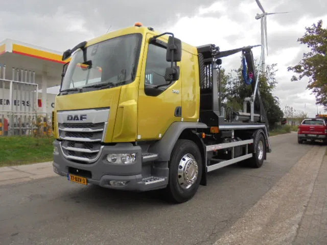 DAF XD XB 290 NIEUW MET FABRIEKS GARANTIE - Мултилифт за контейнери камион: снимка 1 DAF XD XB 290 NIEUW MET FABRIEKS GARANTIE - Мултилифт за контейнери камион: снимка 1