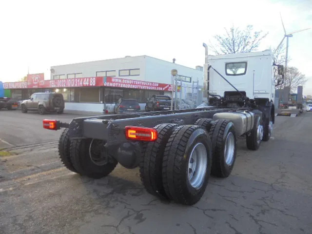 DAF XDC 450 8X4 DEMO UNUSED RHD - Шаси кабина: снимка 4 DAF XDC 450 8X4 DEMO UNUSED RHD - Шаси кабина: снимка 4