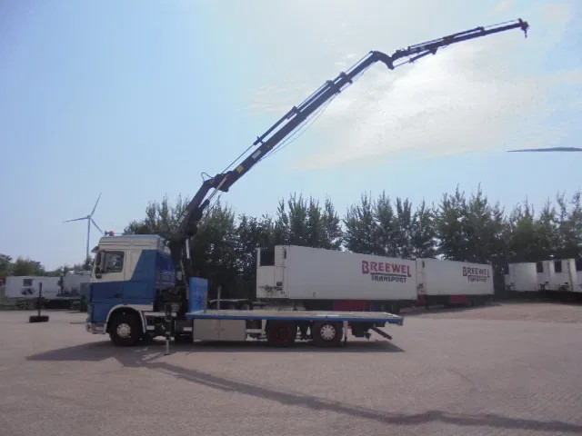 DAF XF 105 XF105 NL TRUCK - Камион с кран: снимка 2 DAF XF 105 XF105 NL TRUCK - Камион с кран: снимка 2