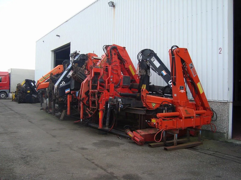 Hiab ALL TYPE YEARS AND PRICES HIAB PALFINGER HMF ATLAS KENNIS EFFER COPMA - Камион с кран: снимка 3 Hiab ALL TYPE YEARS AND PRICES HIAB PALFINGER HMF ATLAS KENNIS EFFER COPMA - Камион с кран: снимка 3