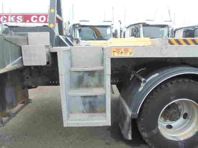 Автовишка Hino 700 6X4: снимка 14 Автовишка Hino 700 6X4: снимка 14