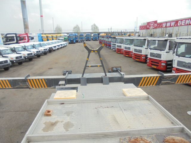 Автовишка Hino 700 6X4: снимка 17 Автовишка Hino 700 6X4: снимка 17