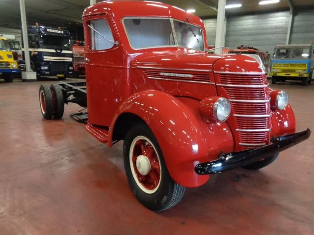 International D 30 4 TONNER - Шаси кабина: снимка 2 International D 30 4 TONNER - Шаси кабина: снимка 2
