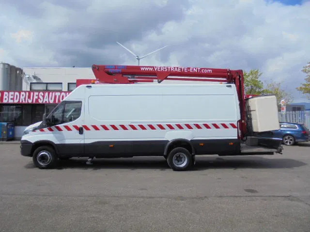 Iveco Daily 70 70C17 - Камион, Камион с кран: снимка 3 Iveco Daily 70 70C17 - Камион, Камион с кран: снимка 3