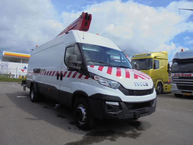 Iveco Daily 70 70C17 - Камион, Камион с кран: снимка 2 Iveco Daily 70 70C17 - Камион, Камион с кран: снимка 2